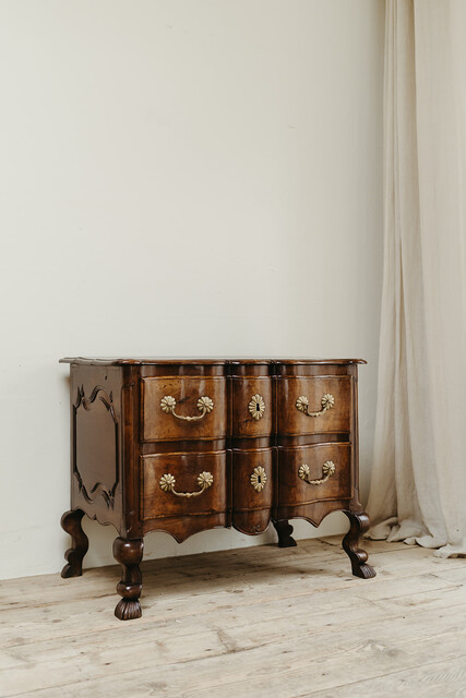 18th century French walnut chest of drawers, quirky feet ...