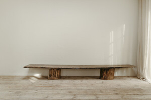 xl coffee/console table ... pinewood on treetrunks ... 