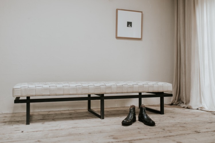 vintage daybed, coffeetable, bench ... 