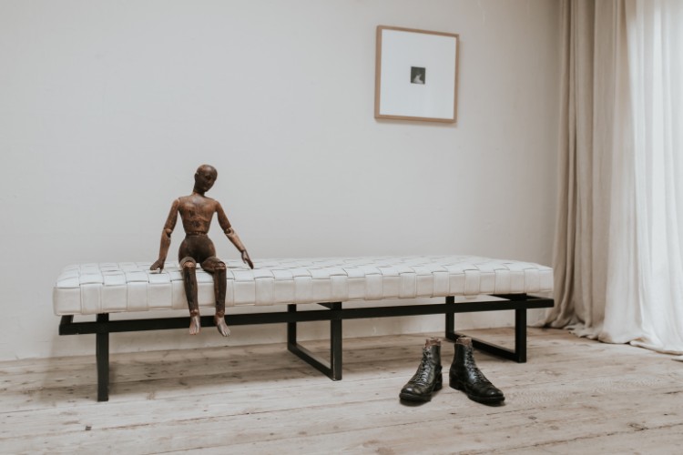 vintage daybed, coffeetable, bench ... 