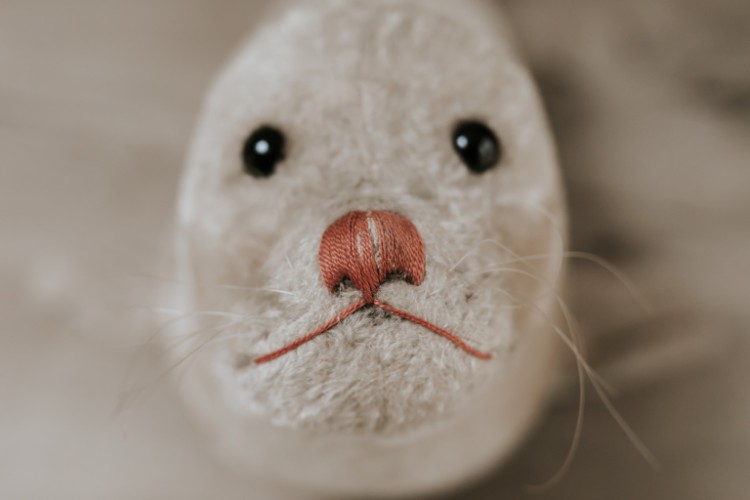 Steiff seal ... great item to decorate your children's room ... 