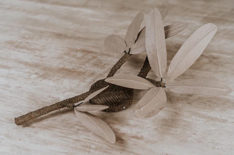 Into nature ... branches and leaves appliques...