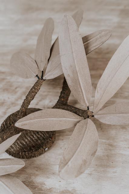 Into nature ... branches and leaves appliques...