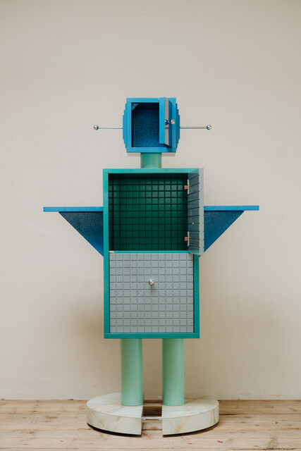 1980's robot cabinet/bar by Studio Mundici, Italy,  Memphis group..