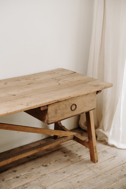 19th century Spanish kitchen table ... 