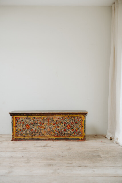 19th century Swedish blanket chest ... original paint ... 