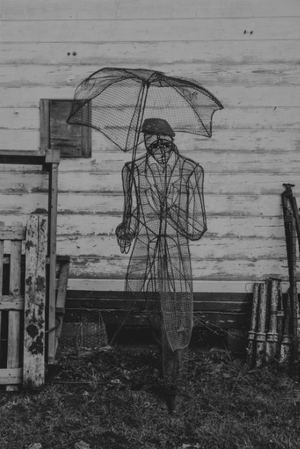 lifesize metal garden statue 