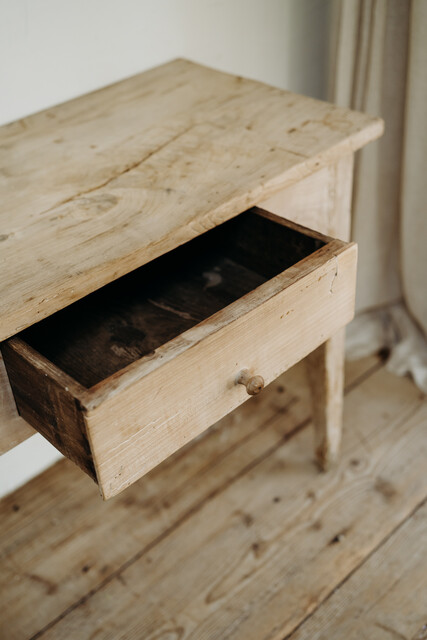 chestnut and maplewood table, one drawer... lovely dry patina..