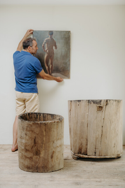 chestnut dugout treetrunk ... smaller one on the picture ...