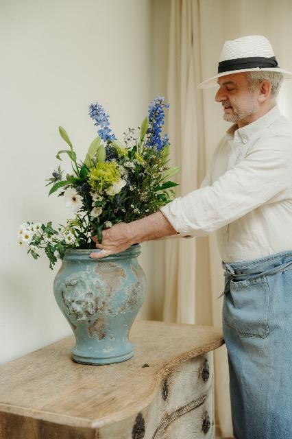Enameled castiron vase de Rouen .. sublime color ! 