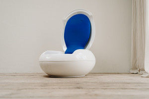 garden egg by Peter Ghyczy ... 