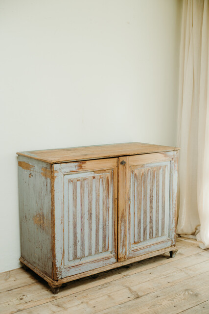 Gustavian pine cabinet, reeded panels with rests of old blue paint ...