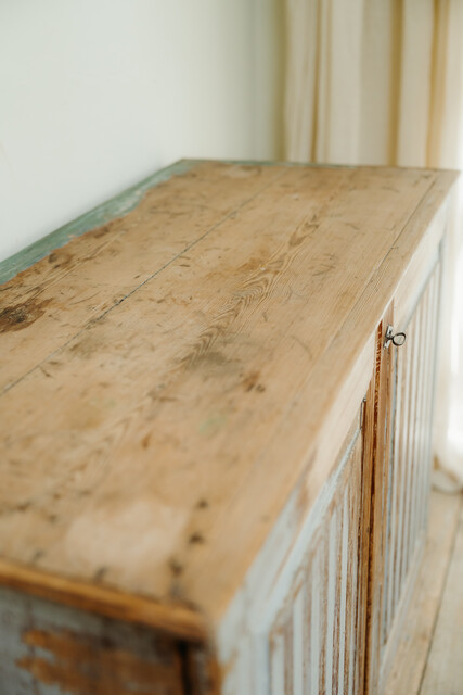 Gustavian pine cabinet, reeded panels with rests of old blue paint ...