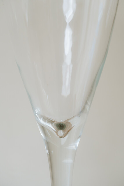 ideal gift for champagne lovers ... xl glass flute ...