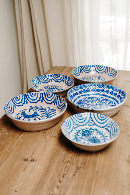 lot of Spanish Fajalauza ceramics bowls...