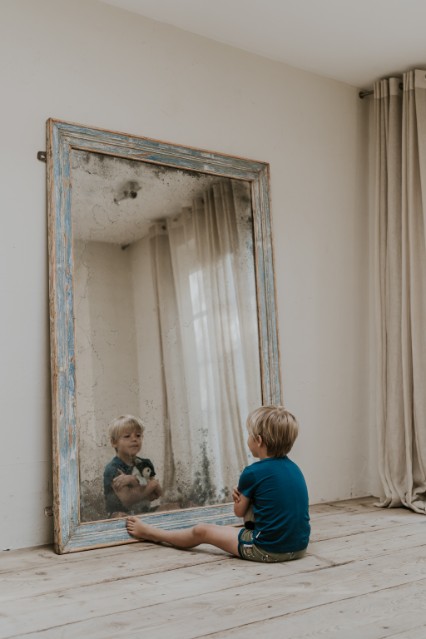 mirror mirror on the wall ...