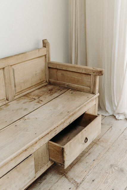 oak and maplewood bench with 2 drawers ...