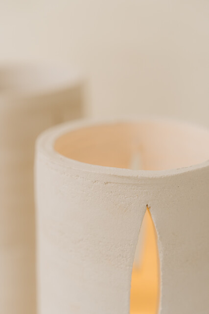 pair of contemporary ceramic lamps ...