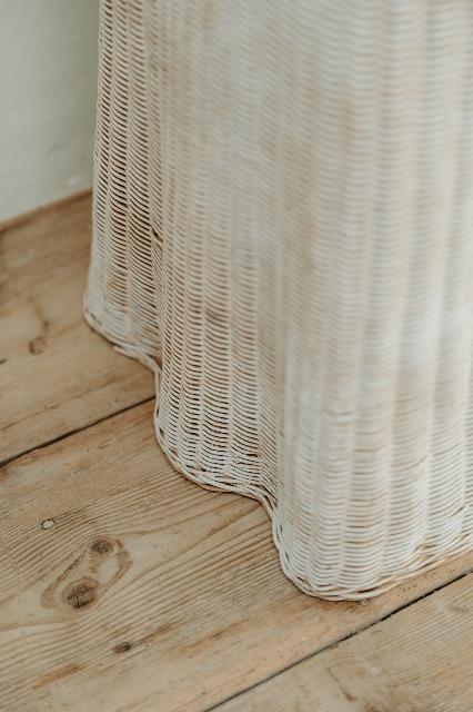 Rattan table .. 