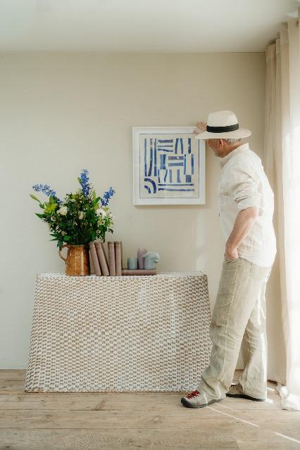Rattan table .. 