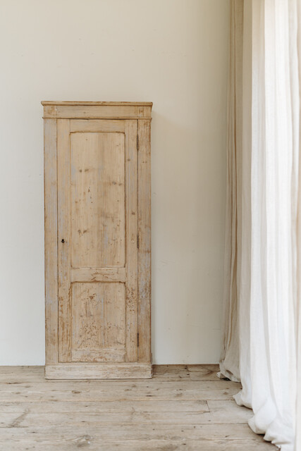 rests of old blue paint on this Spanish pinewood cabinet...