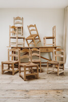 set of chairs ... 