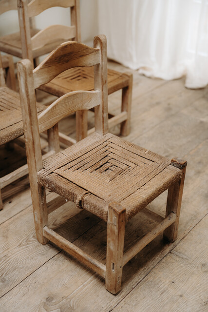 set of chairs ... 