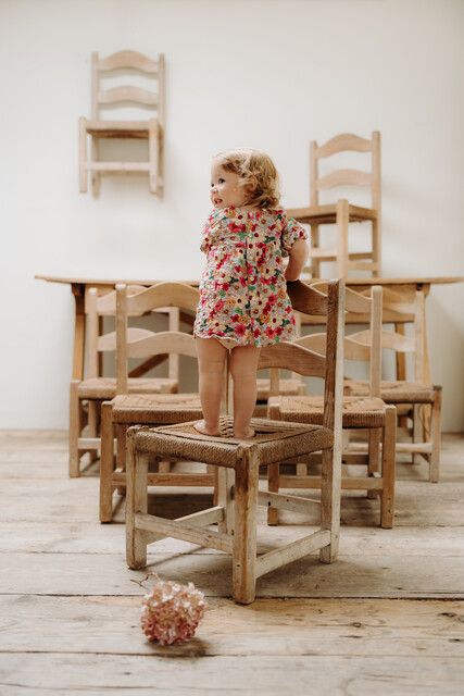 set of chairs ... 