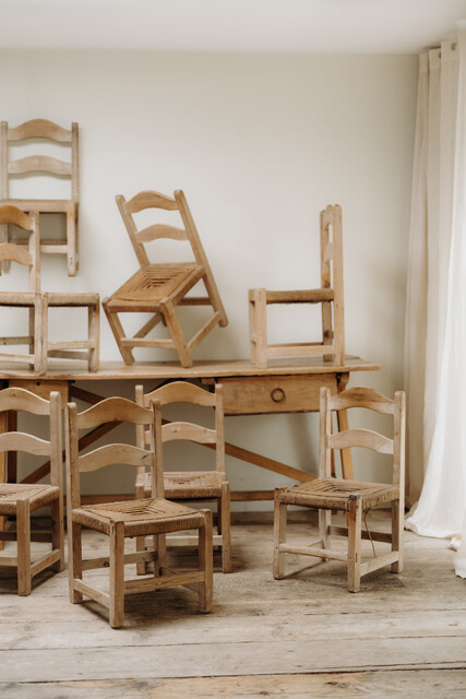 set of chairs ... 