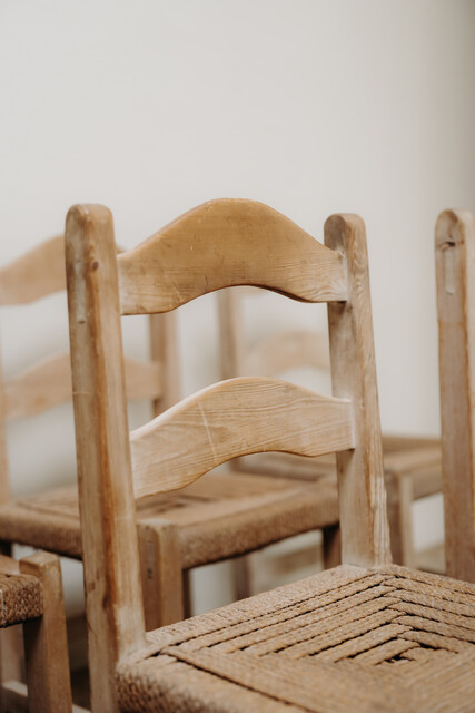 set of chairs ... 