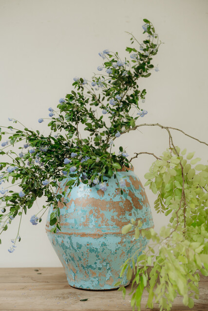 Spanish terra cotta urn .. rests of old blue paint .. wonderful patina !