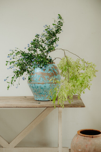Spanish terra cotta urn .. rests of old blue paint .. wonderful patina !