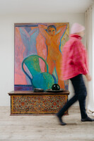 Swedish trunk, French painting, Belgian man ...