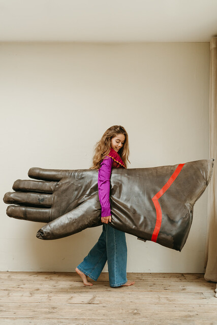 xl leather glove .. shopdisplay ... publicity sign